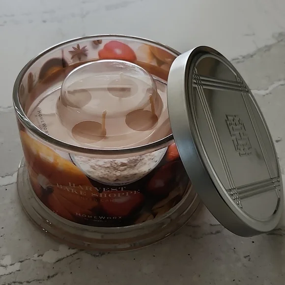 Homeworx by Harry Slatkin 4-Wick Harvest Bake Shoppe Candle - Picture 3 of 4